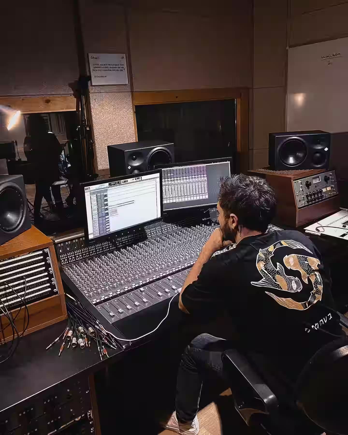 Müzik Prodüktörü Yiğit Diri Stüdyo Kaydı